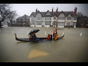 Рекордное наводнение в Британии продолжается (новости)