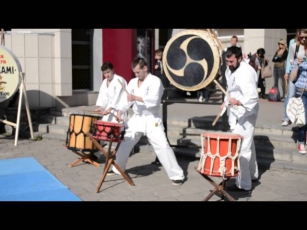 Японские барабаны тайко