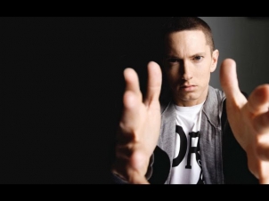 Eminem - Survival Ft. Liz Rodrigues (Lyrics On Screen) #MMLP2