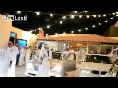 Арабская свадьба богатейшиt шейхи (стрельба по Rolls-Royce)