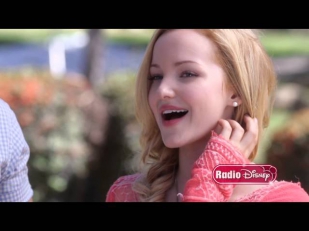 Dove Cameron - Better in Stereo - On the Set