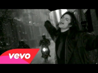Michael Jackson - Stranger In Moscow